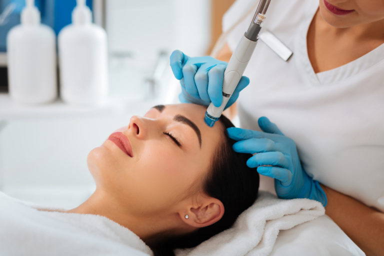 What Is A HydraFacial And Why You Should Get This In Winter